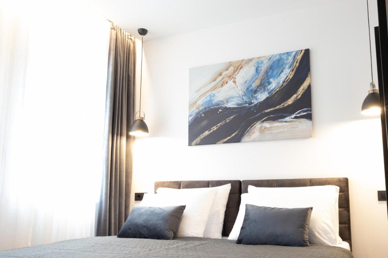 Apartmani Mozart-Centar 维罗维蒂察 外观 照片