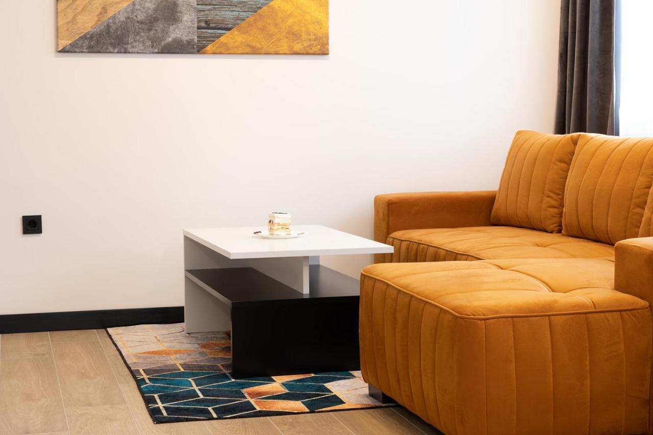 Apartmani Mozart-Centar 维罗维蒂察 外观 照片