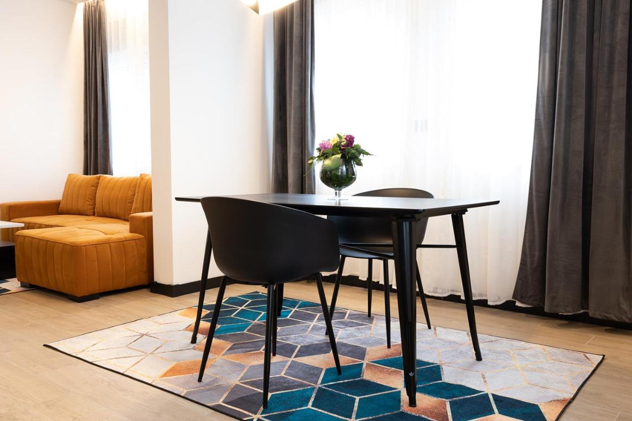 Apartmani Mozart-Centar 维罗维蒂察 外观 照片